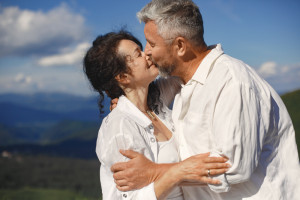 Os efeitos que um beijo e abraço causam ao nosso organismo.